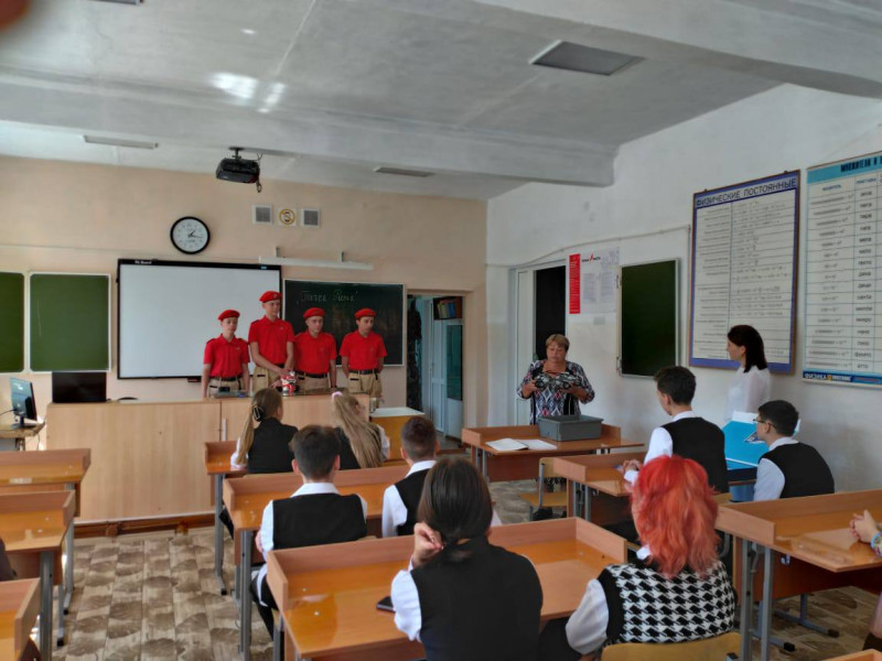 7 сентября в нашей школе состоялось открытие Центра образования естественно-научной направленности  «Точка роста»..